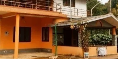 Vinanthi Homestay