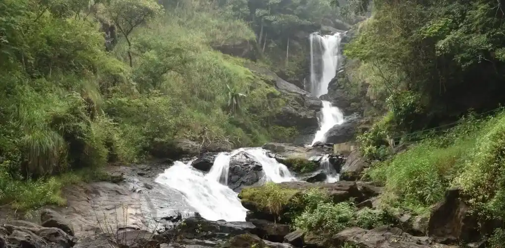 Image of Iruppu Falls